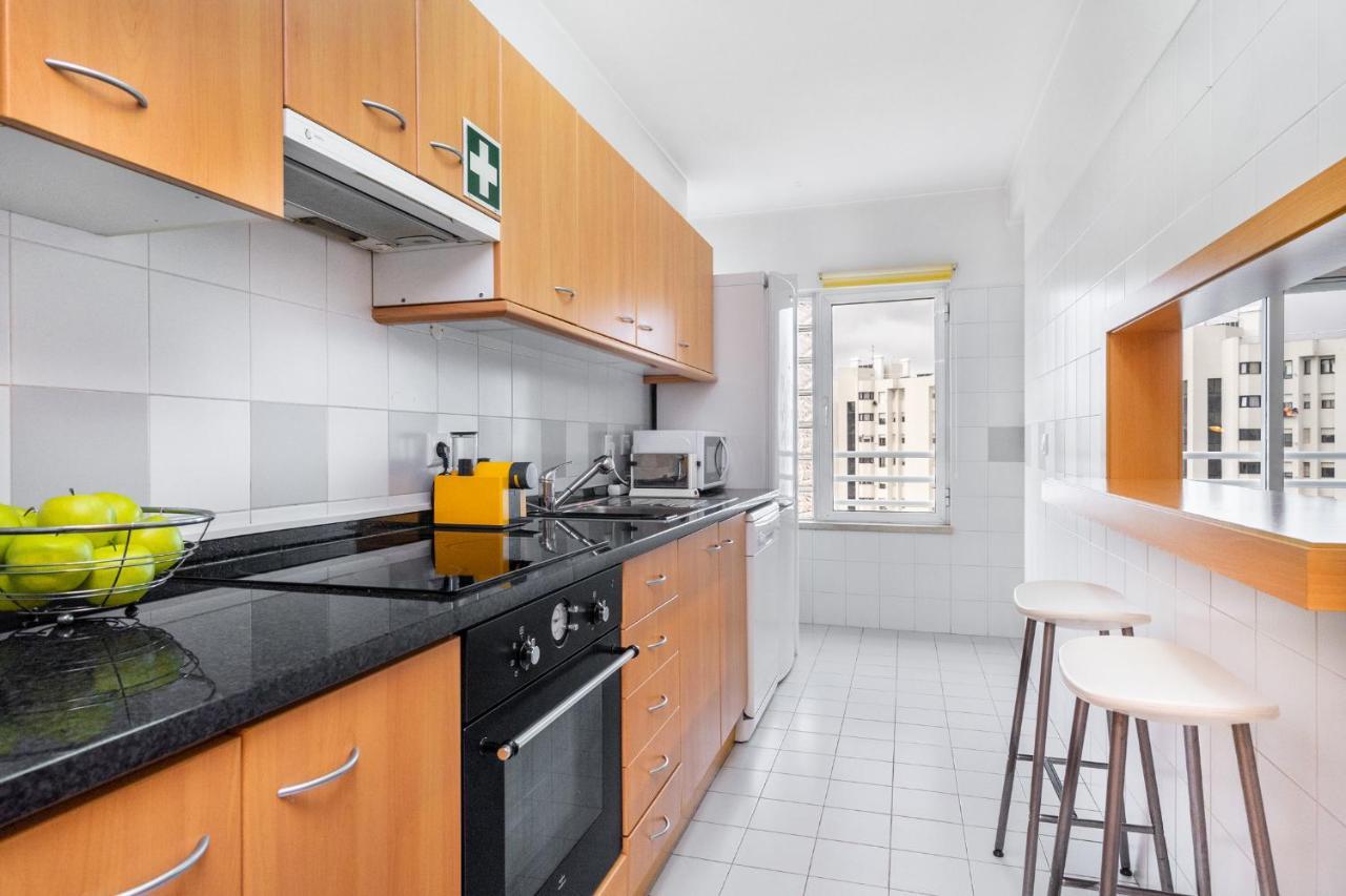 Lisboa, Cidade, Elegant Apartment With Air Cond, Free Wifi And Near Metro, By Ig Exteriör bild